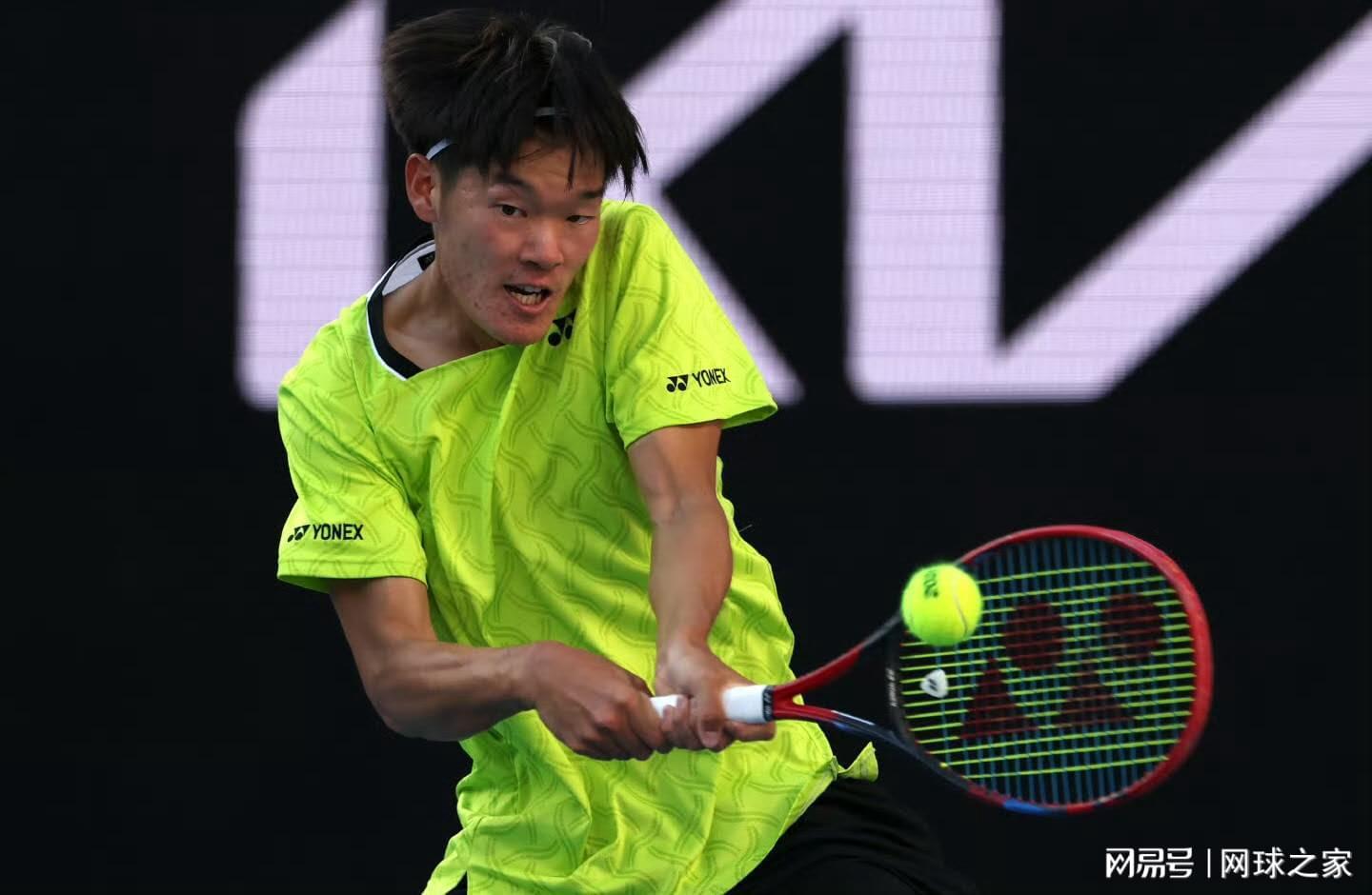 世俱杯赛程-华裔小哥击败星二代创历史,土耳其少女救助中暑球童被夸人美心善