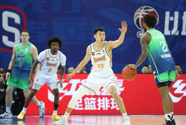 世俱杯赛程-对阵辽篮被撞翻，山东大汉重伤！至少缺席一个月，真不是好消息